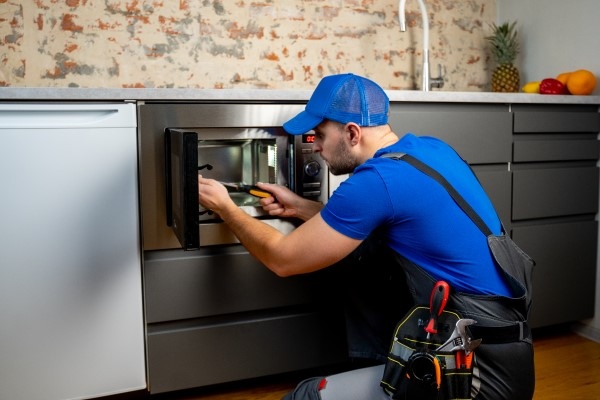 Microwave Oven
